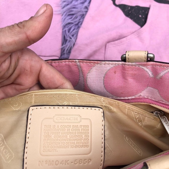 Authentic Coach patchwork purse - Picture 4 of 5